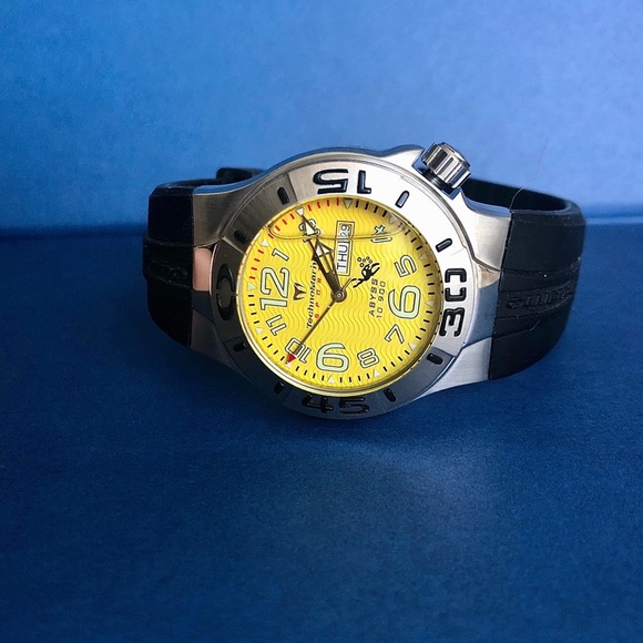 Technomarine Other - Technomarine LIQUID FILLED Watch